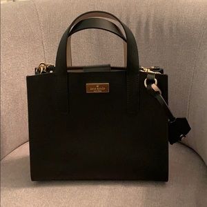 Medium sized Kate Spade purse